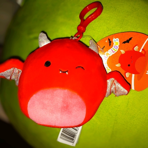 Kellytoy Other - Karlie the bat 3.5" Squishmallow clip